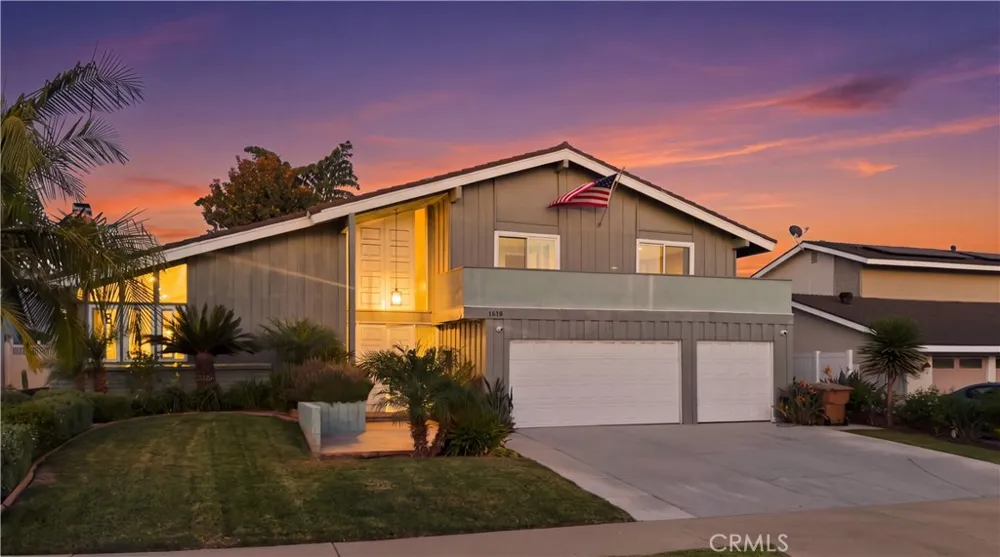 1618 Salmon Placentia, CA 92870