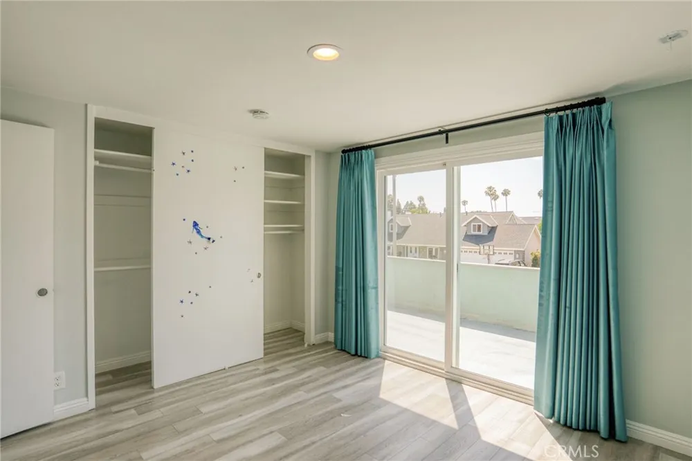 1618 Salmon Placentia, CA 92870