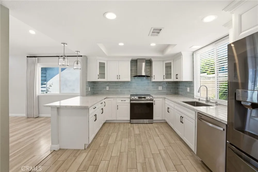 1618 Salmon Placentia, CA 92870