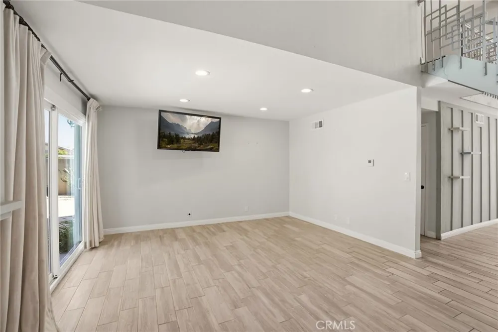 1618 Salmon Placentia, CA 92870