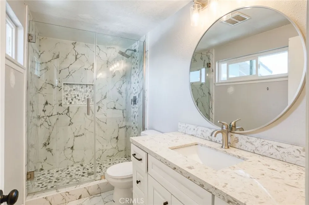 1618 Salmon Placentia, CA 92870