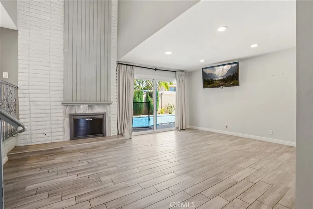 1618 Salmon Placentia, CA 92870