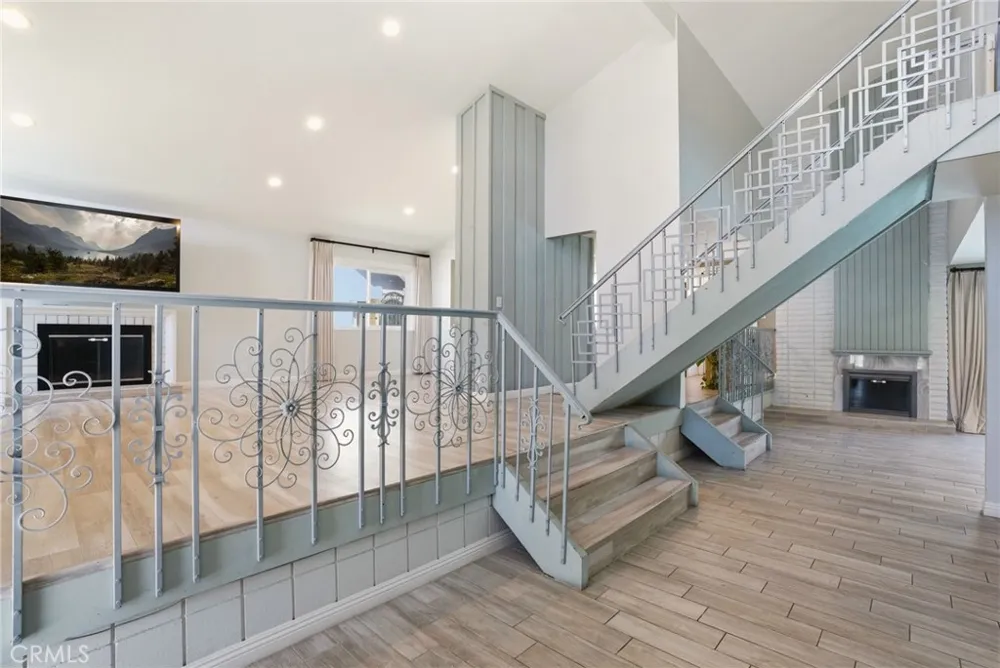 1618 Salmon Placentia, CA 92870