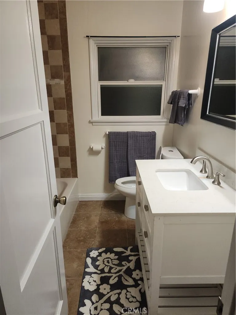 11442 Pomering Road Downey, CA 90241
