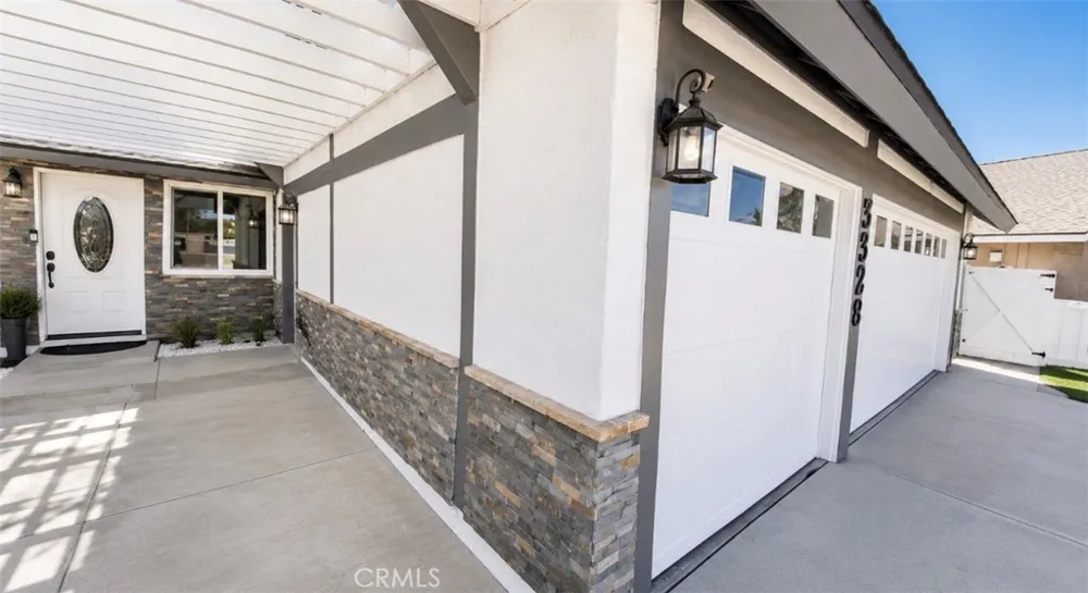 3328 Mohawk Riverside, CA 92503