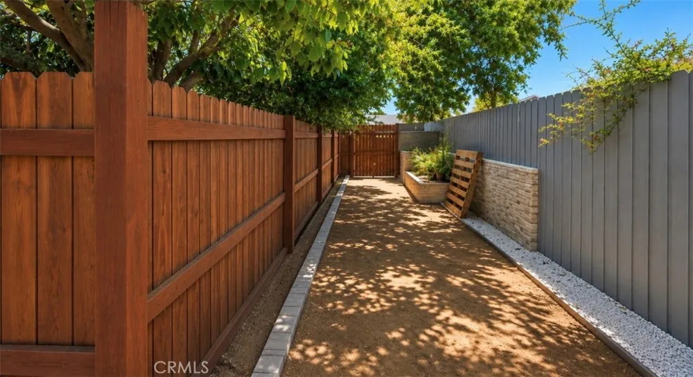 3328 Mohawk Riverside, CA 92503