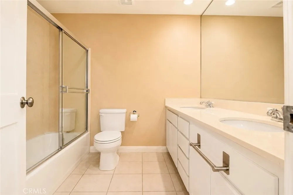 6035 Nicosia Way Yorba Linda, CA 92887