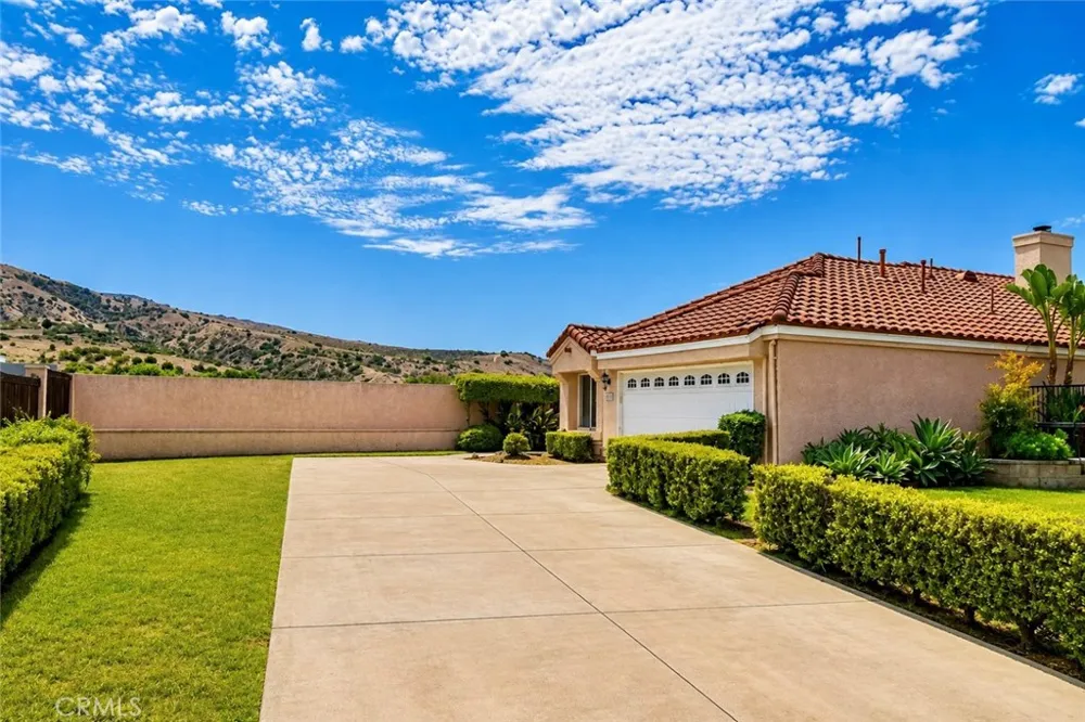 6035 Nicosia Way Yorba Linda, CA 92887