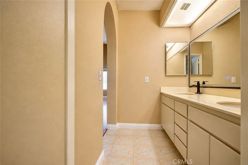 6035 Nicosia Way Yorba Linda, CA 92887