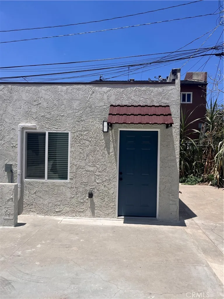 8939 Elizabeth Avenue South Gate, CA 90280