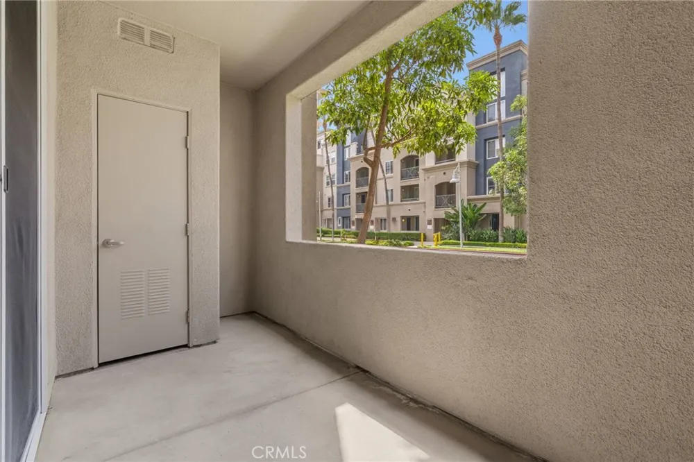 2108 Scholarship Irvine, CA 92612