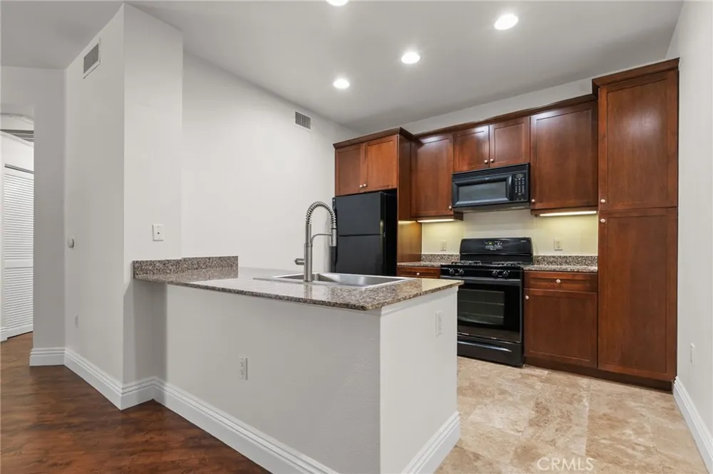 2108 Scholarship Irvine, CA 92612