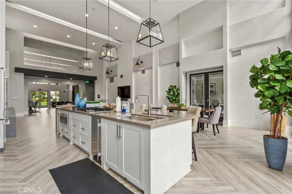 2108 Scholarship Irvine, CA 92612