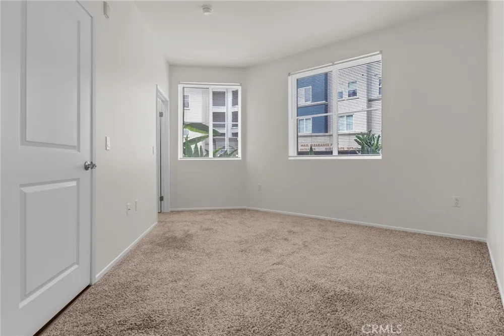 2108 Scholarship Irvine, CA 92612