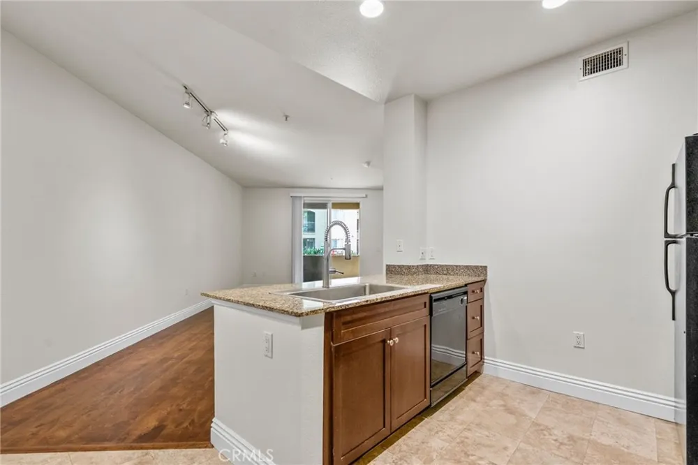 2108 Scholarship Irvine, CA 92612