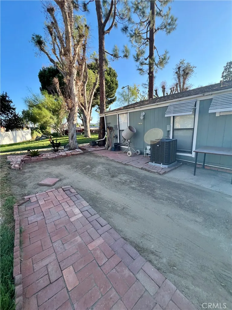 1601 S Garey Avenue #120 Pomona, CA 91766