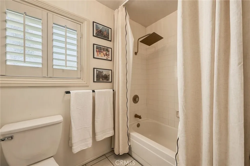 355 Avocado #H-1 Costa Mesa, CA 92627