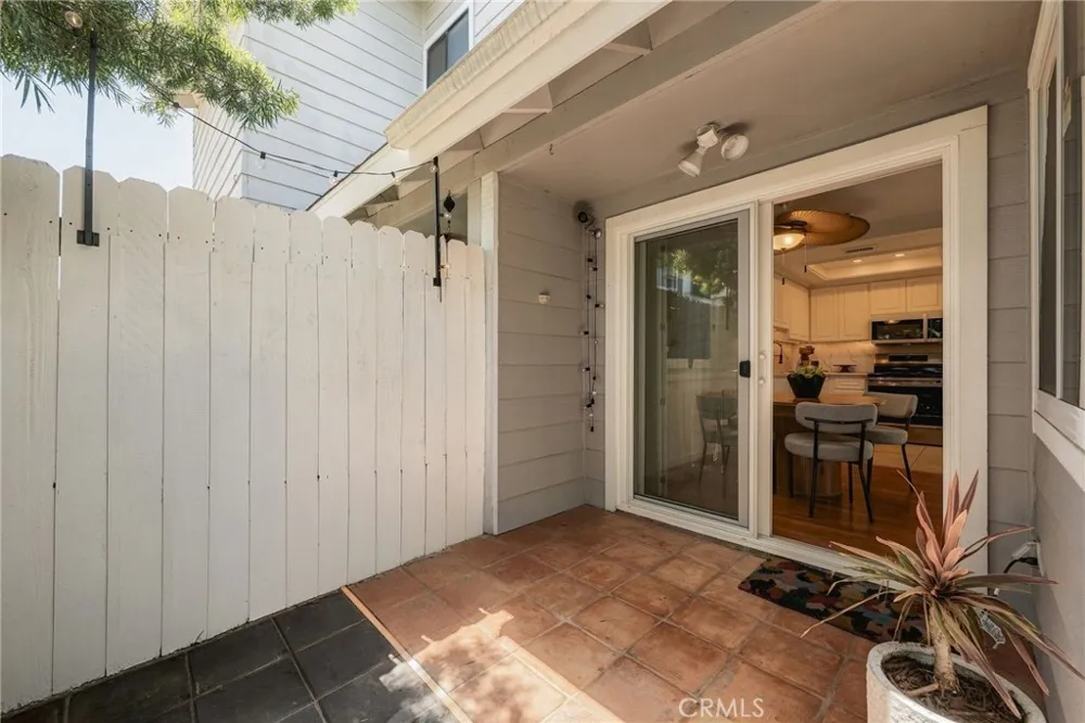355 Avocado #H-1 Costa Mesa, CA 92627