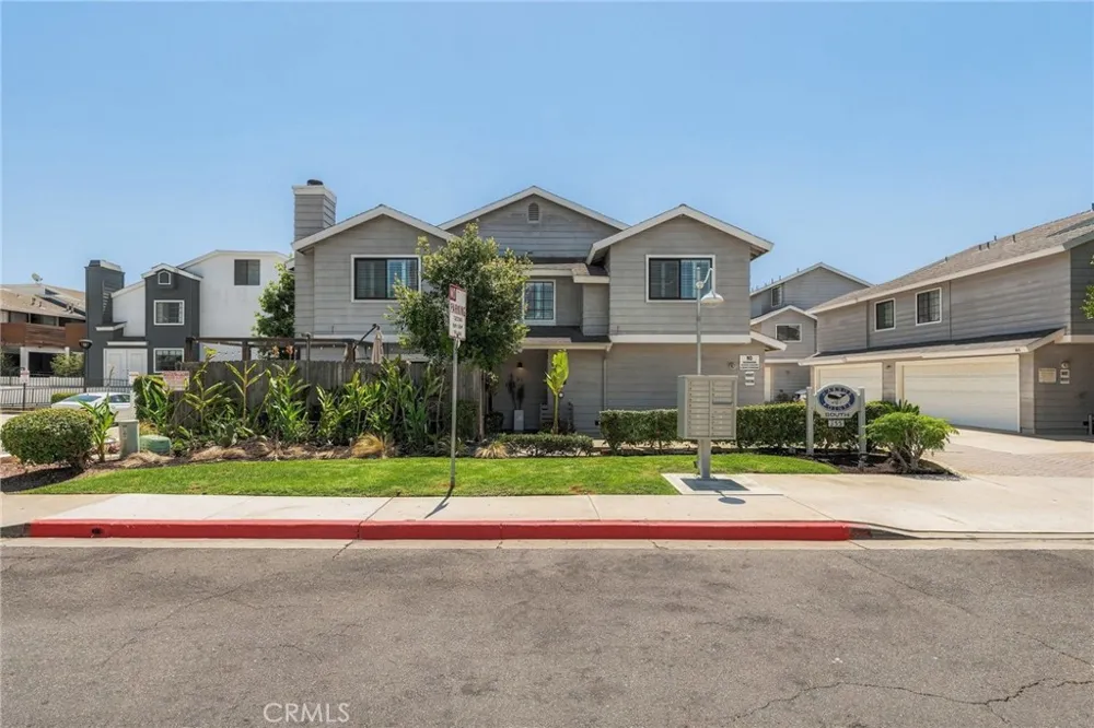 355 Avocado #H-1 Costa Mesa, CA 92627