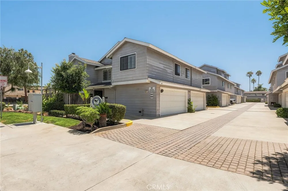 355 Avocado #H-1 Costa Mesa, CA 92627