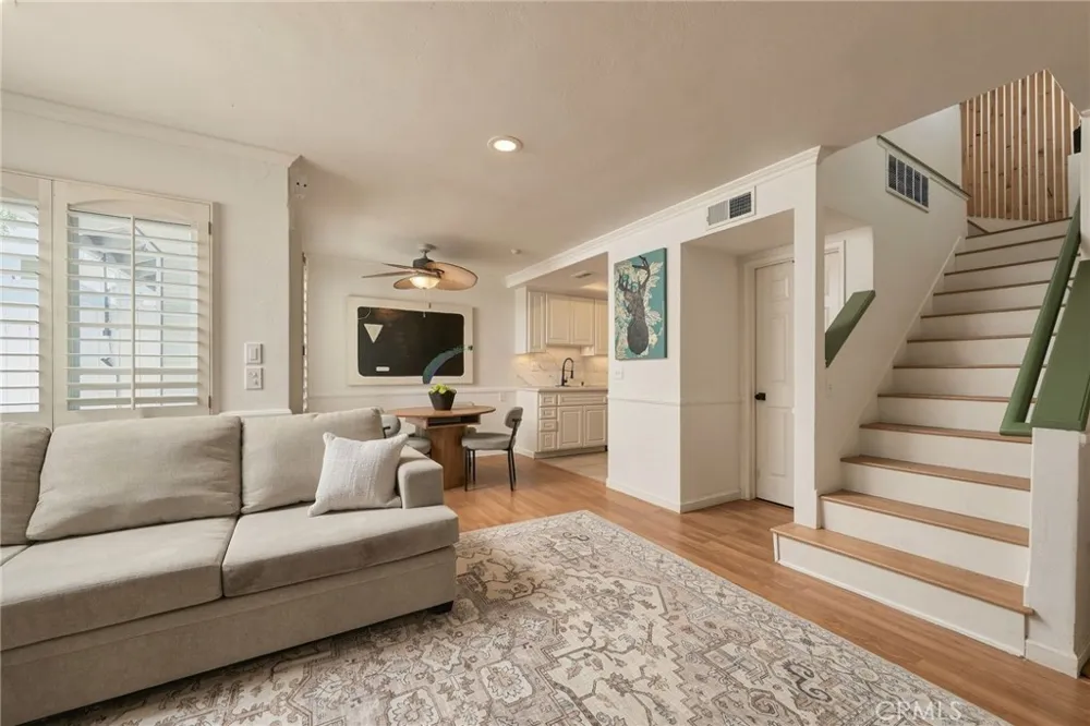 355 Avocado #H-1 Costa Mesa, CA 92627