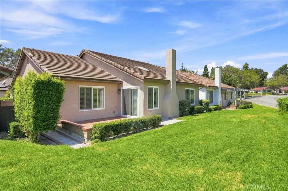 27754 Via Rodrigo Mission Viejo, CA 92692