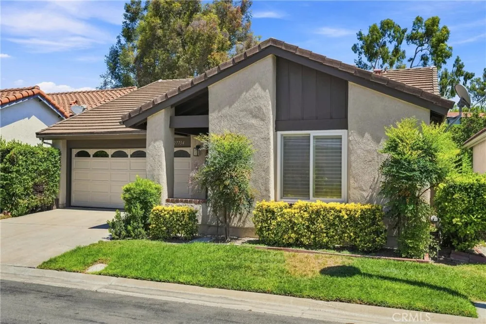 27754 Via Rodrigo Mission Viejo, CA 92692