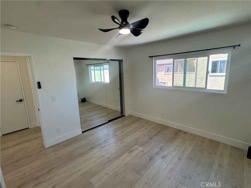 17422 Keelson #3 Huntington Beach, CA 92647