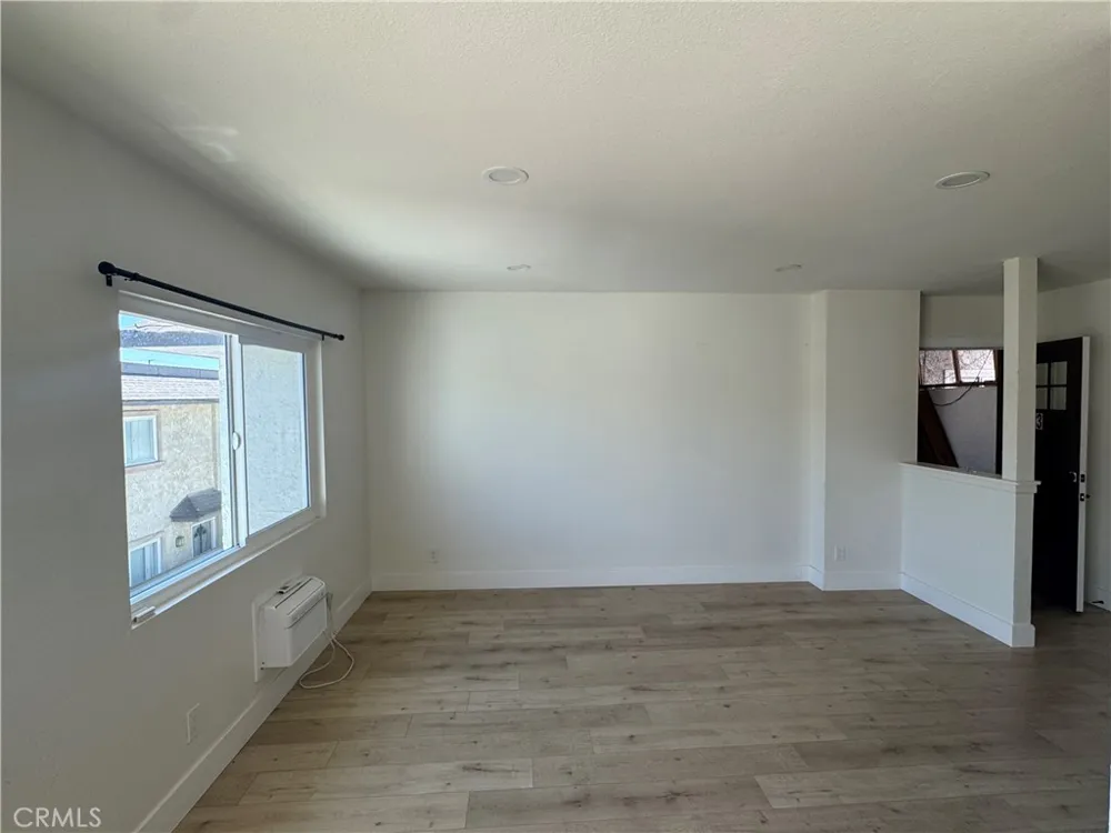 17422 Keelson #3 Huntington Beach, CA 92647