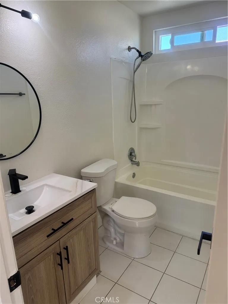 17422 Keelson #3 Huntington Beach, CA 92647