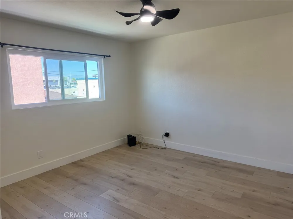 17422 Keelson #3 Huntington Beach, CA 92647