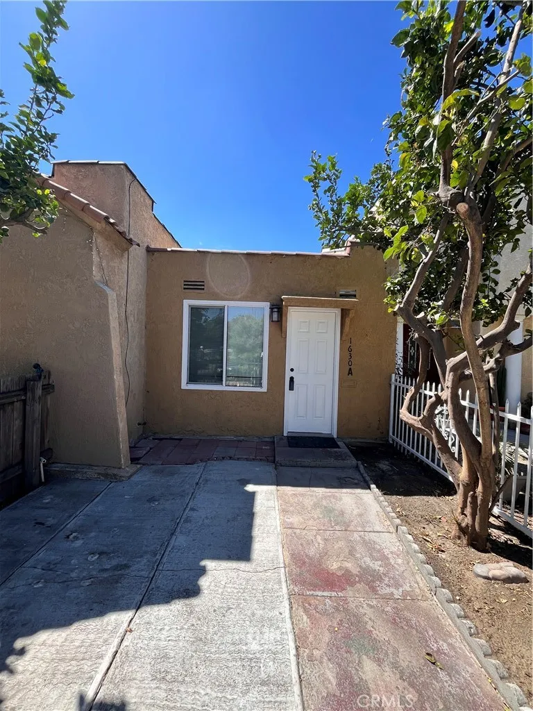 1634 W Parade Street #A Long Beach, CA 90810