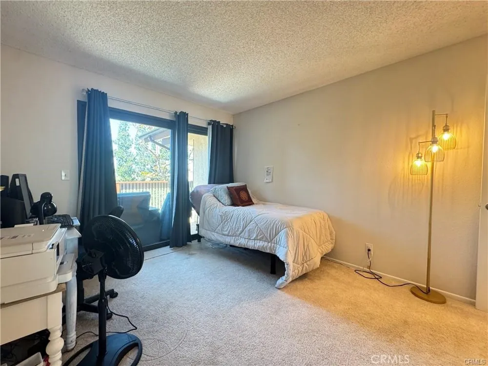 2512 E Willow #205 Signal Hill, CA 90755