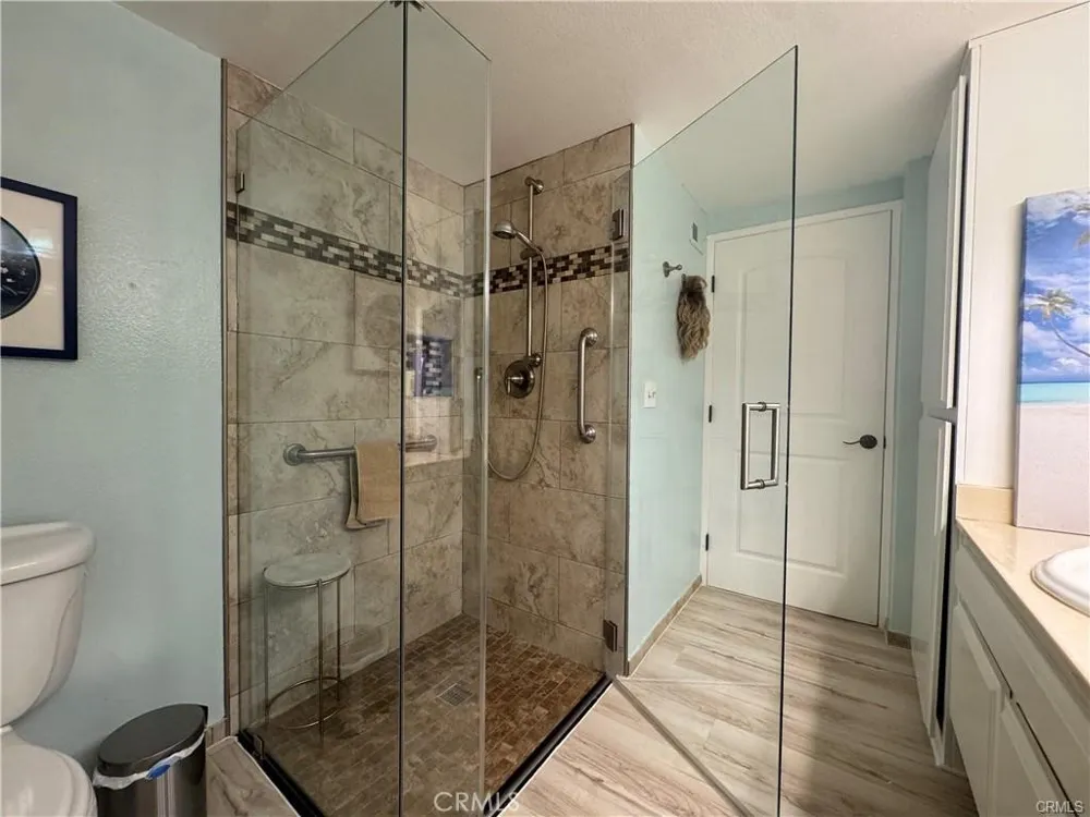2512 E Willow #205 Signal Hill, CA 90755