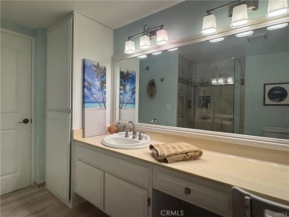 2512 E Willow #205 Signal Hill, CA 90755