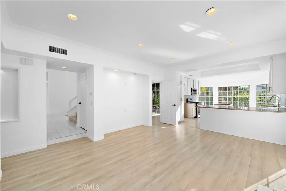 24302 Andrea St Laguna Hills, CA 92656
