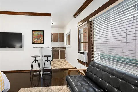 330 Cedar Avenue #203