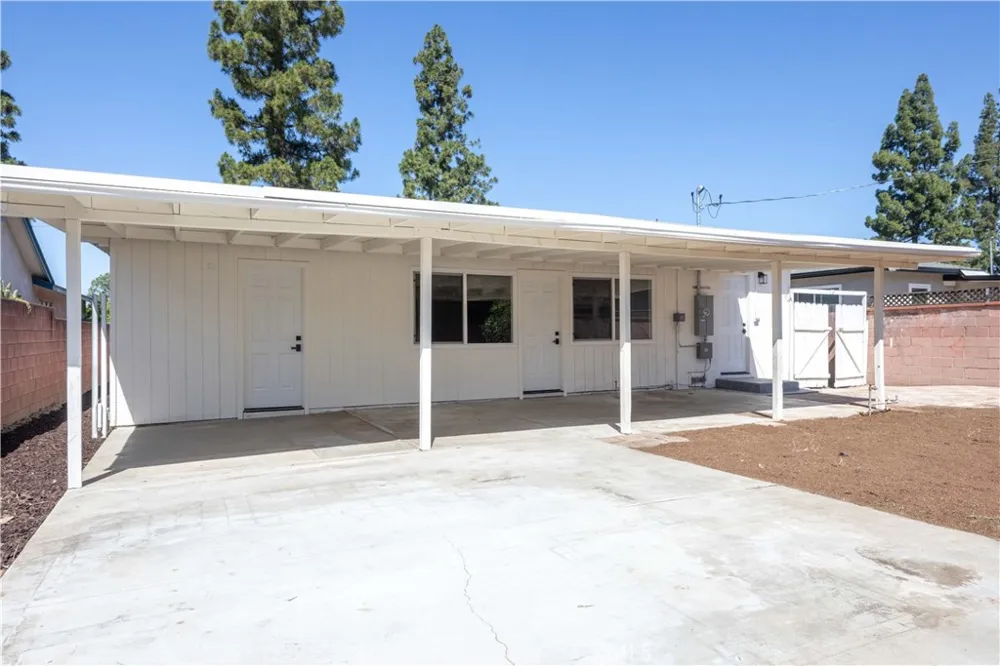 5030 Lyman Avenue Covina, CA 91724