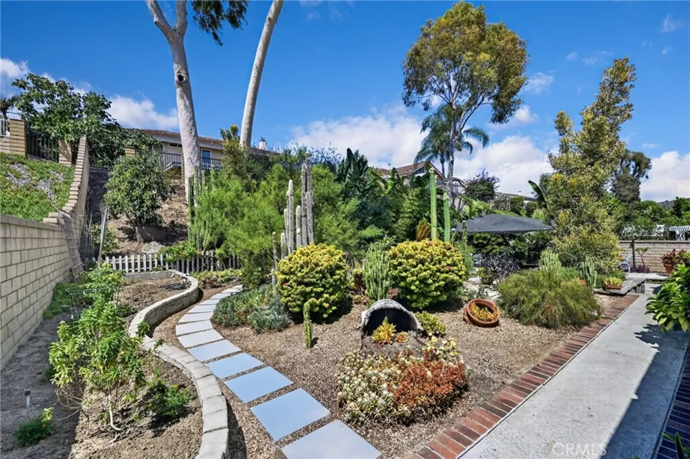 15919 SAN ANTONIO AVENUE La Mirada, CA 90638