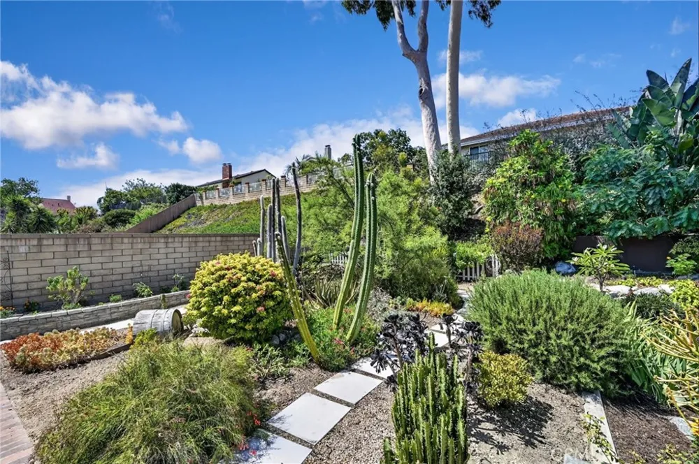 15919 SAN ANTONIO AVENUE La Mirada, CA 90638