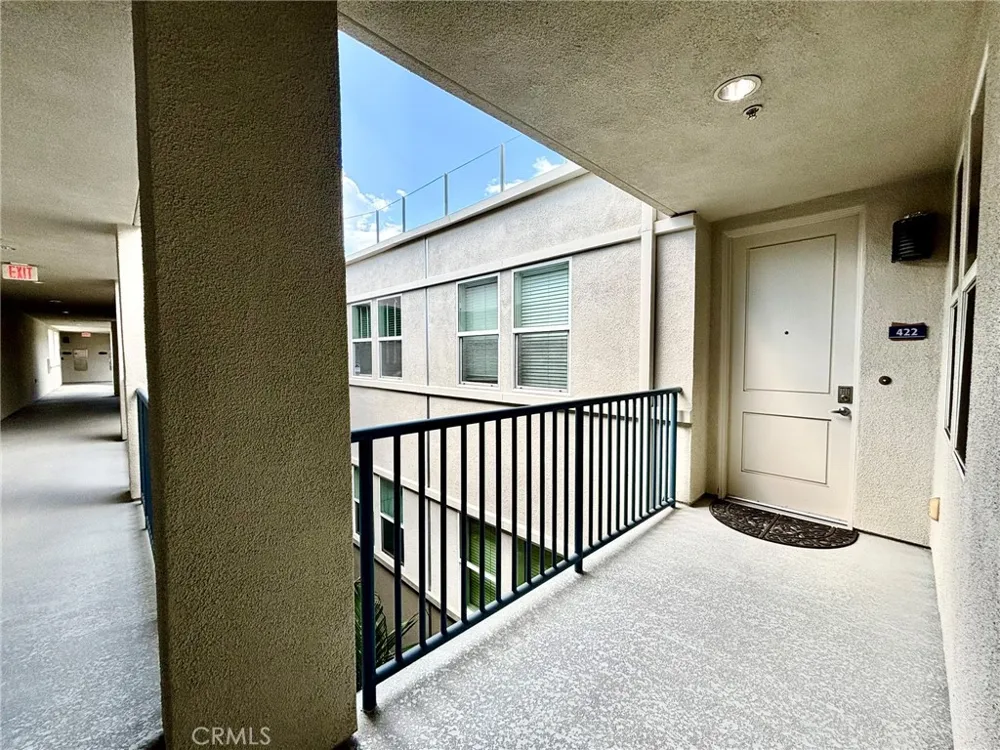300 E 4th Street #422 Long Beach, CA 90802