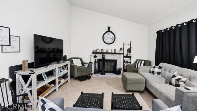 15118 Jacquetta Moreno Valley, CA 92551