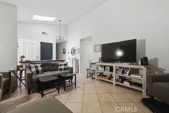 15118 Jacquetta Moreno Valley, CA 92551