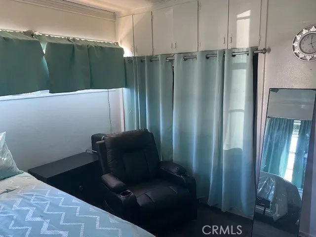 1203 S CASTLEGATE AVENUE Compton, CA 90221