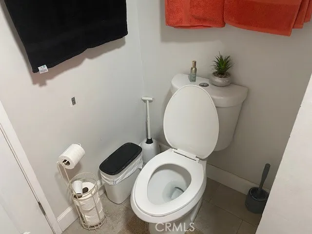 1203 S CASTLEGATE AVENUE Compton, CA 90221