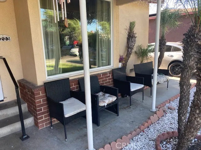 1203 S CASTLEGATE AVENUE Compton, CA 90221