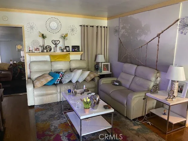 1203 S CASTLEGATE AVENUE Compton, CA 90221