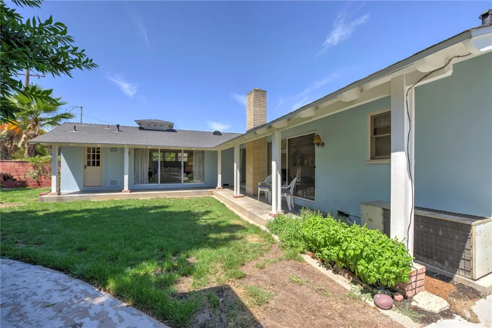 9932 Belfair Street Bellflower, CA 90706