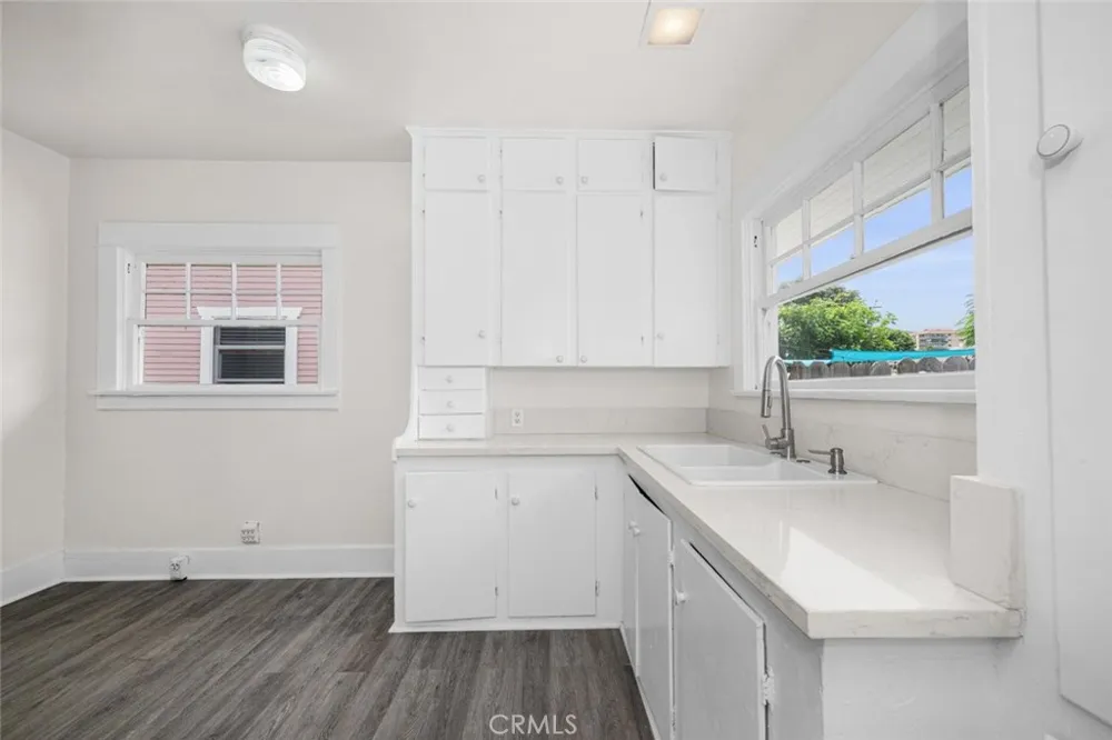 2639 S Denison Avenue San Pedro, CA 90731