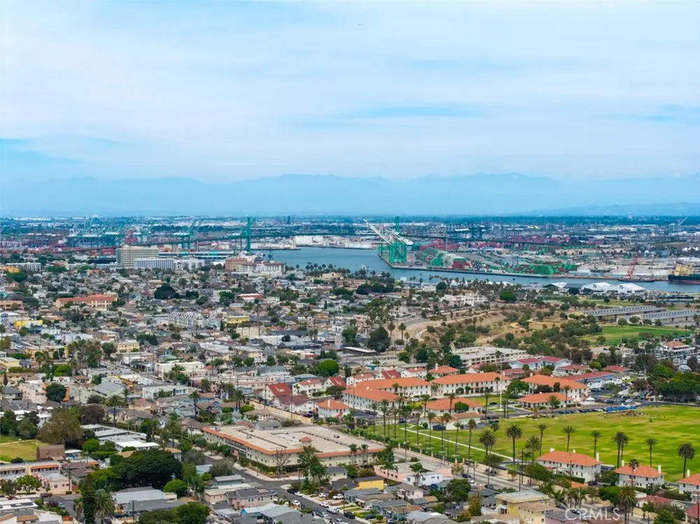 2639 S Denison Avenue San Pedro, CA 90731